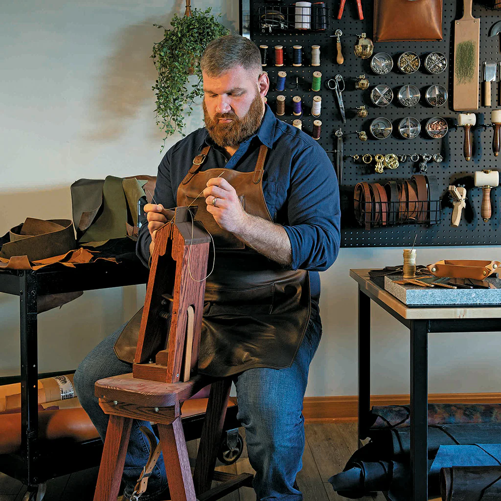 10219-stitching-horse-1.webp