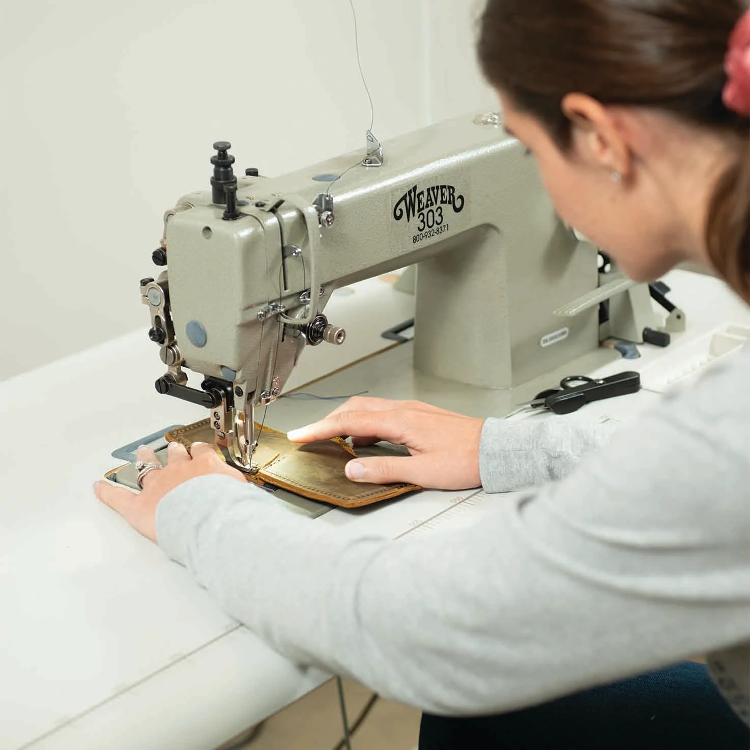 Weaver 303 Leather Sewing Machine, Complete with Stand & Servo Motor