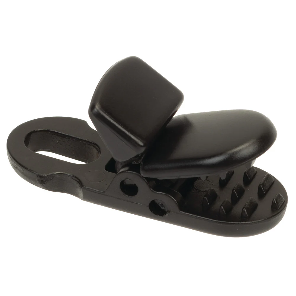2424-1-1-2-black-cueclip-plastic-c-1684-blk-1.webp