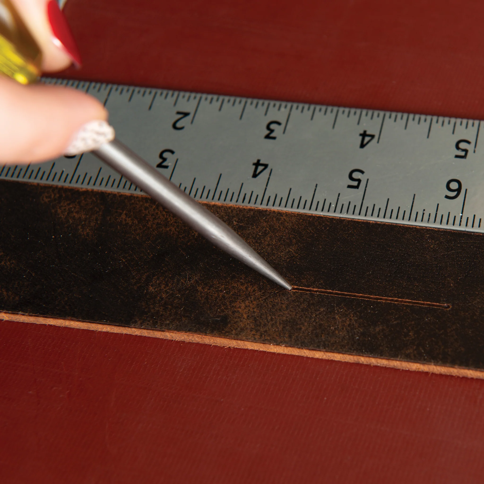 32–4-heavy-duty-scratch-awl-3-1-2–1.webp