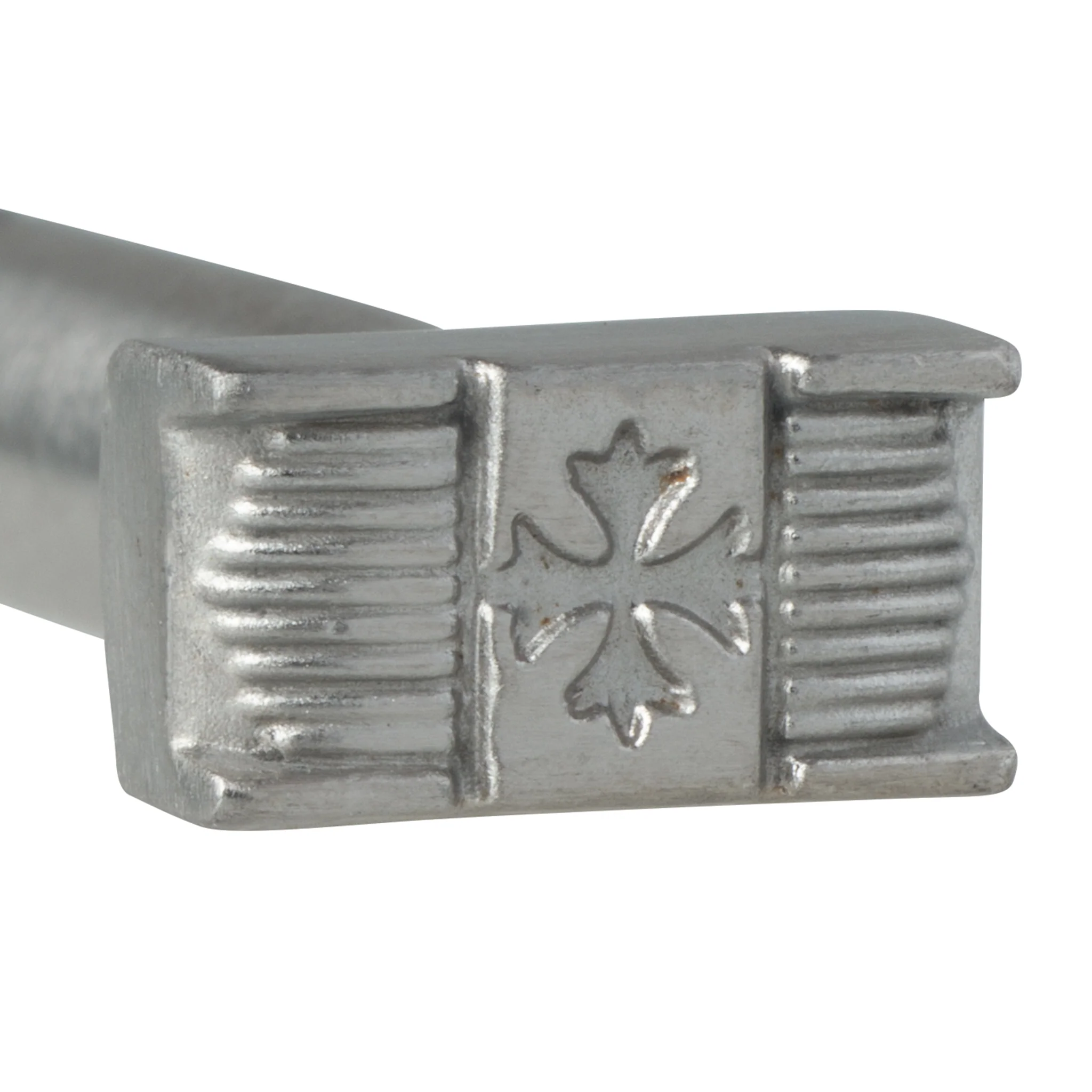 5507-basketweave-cross-stamping-tool-x2844-1.webp