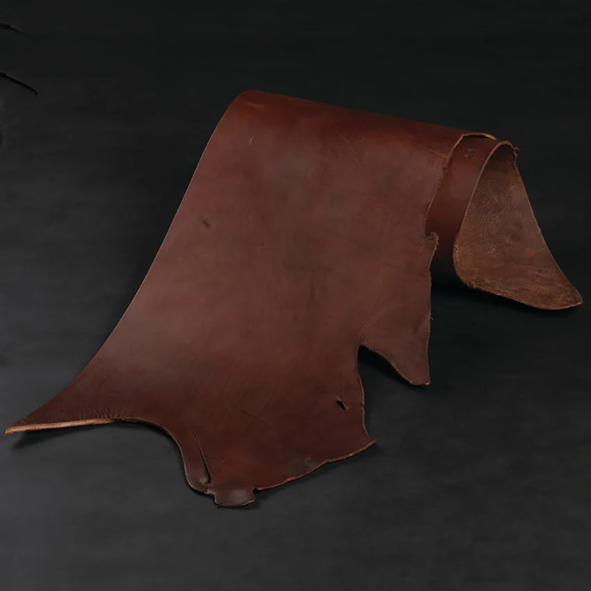 5922-chahinleather-english-bridle-leather-belly-12-13-oz–1.webp