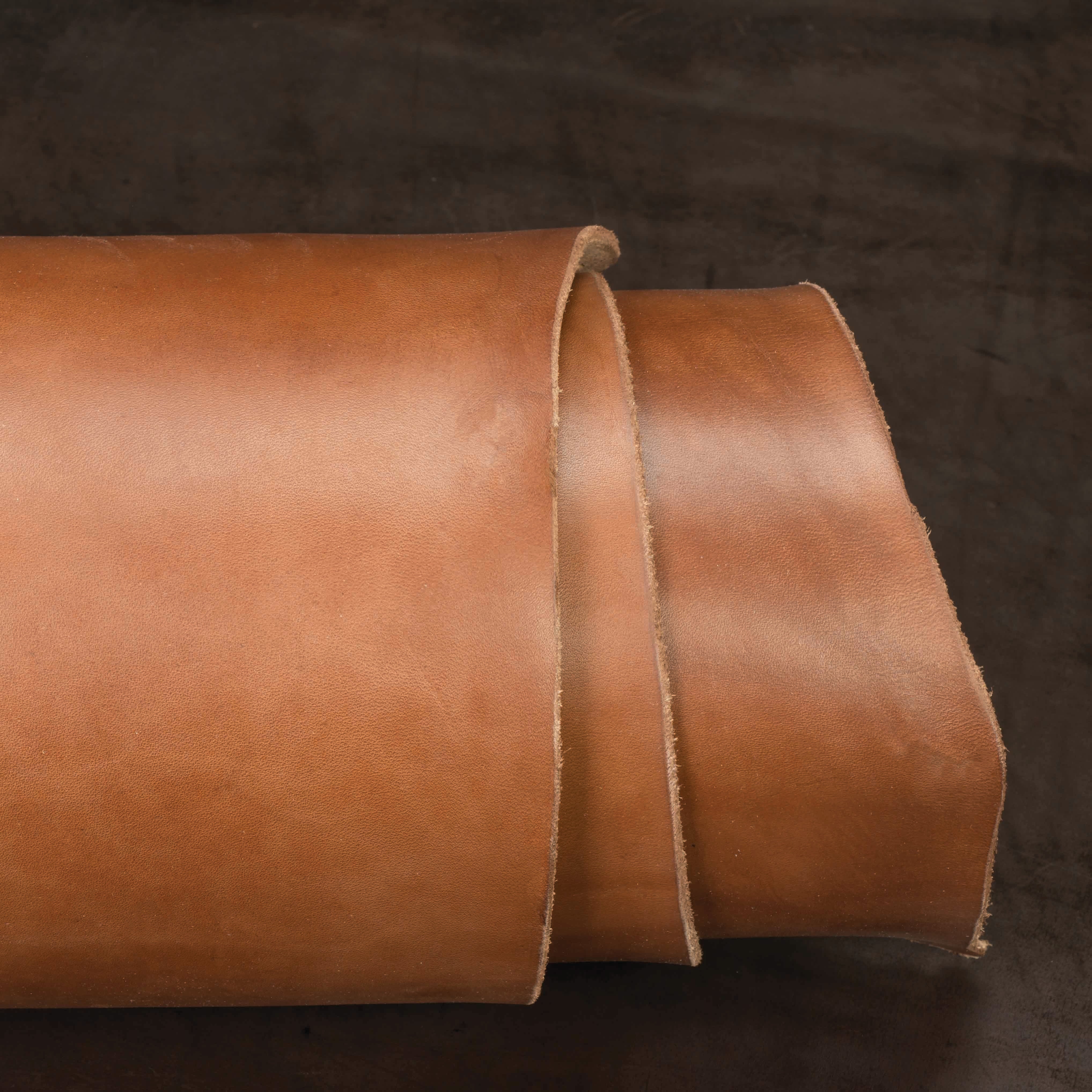 7347-hermann-oak-bridle-leather-sides-1.webp