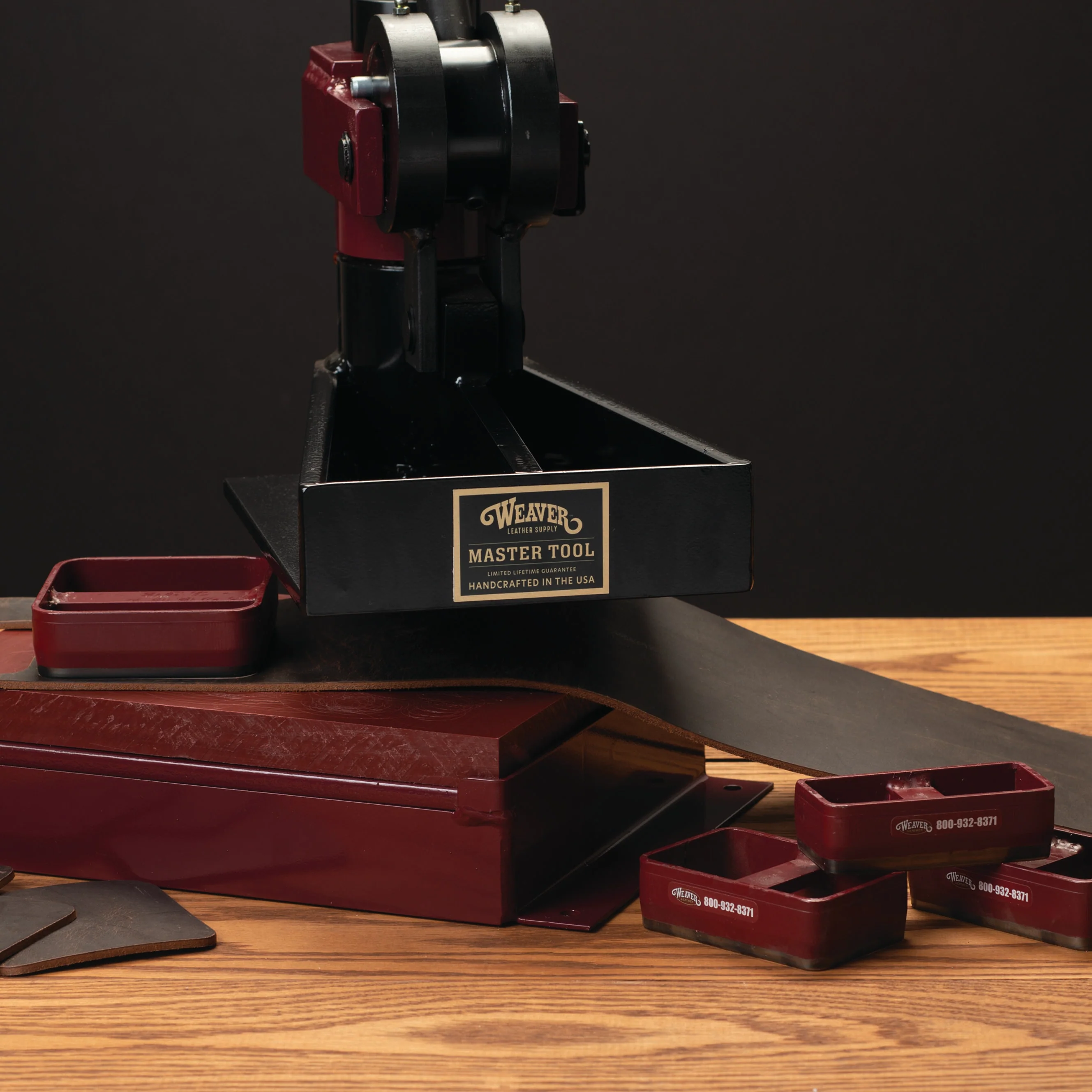 8225-master-tool-mighty-wonder-4-ton-hand-operated-clicker-1.webp