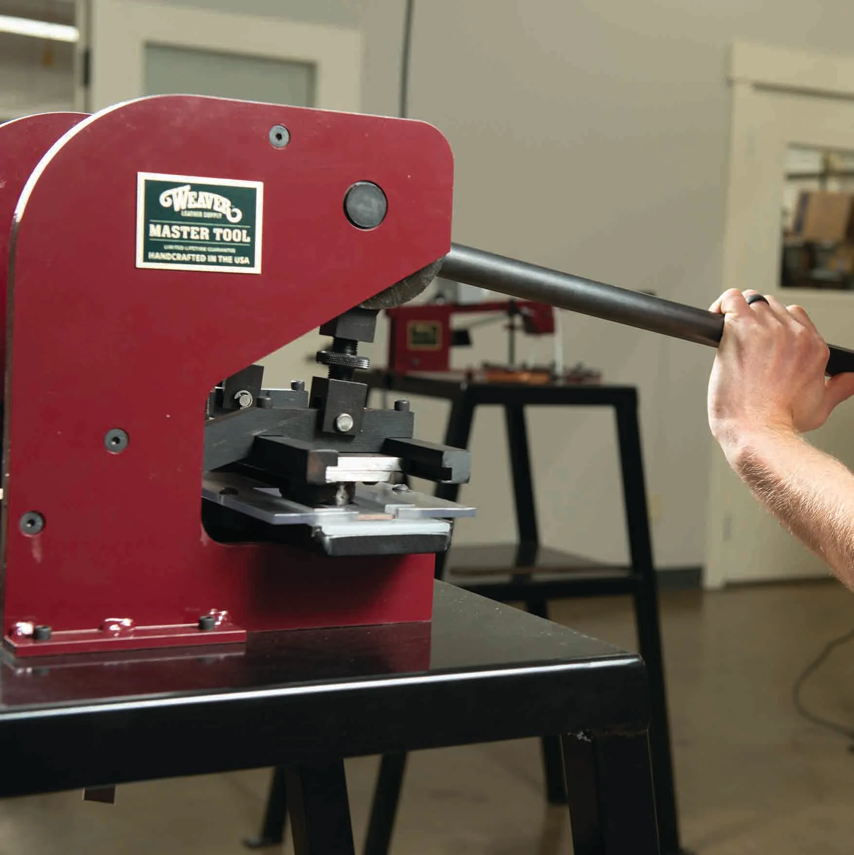 8257-master-tool-self-centering-punch-1.webp