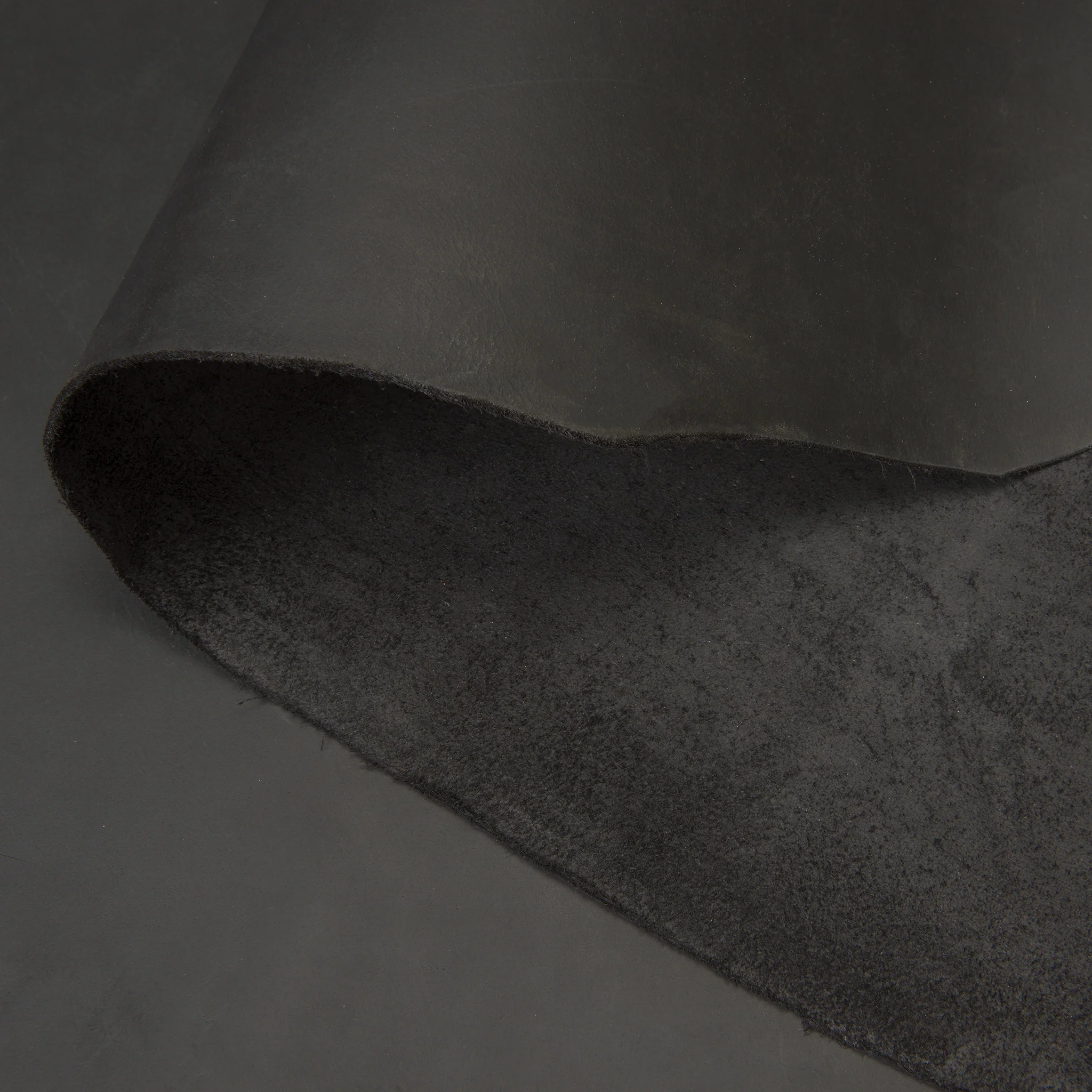 Matte Chrome Tanned Water Buffalo Leather, 5-6 oz.