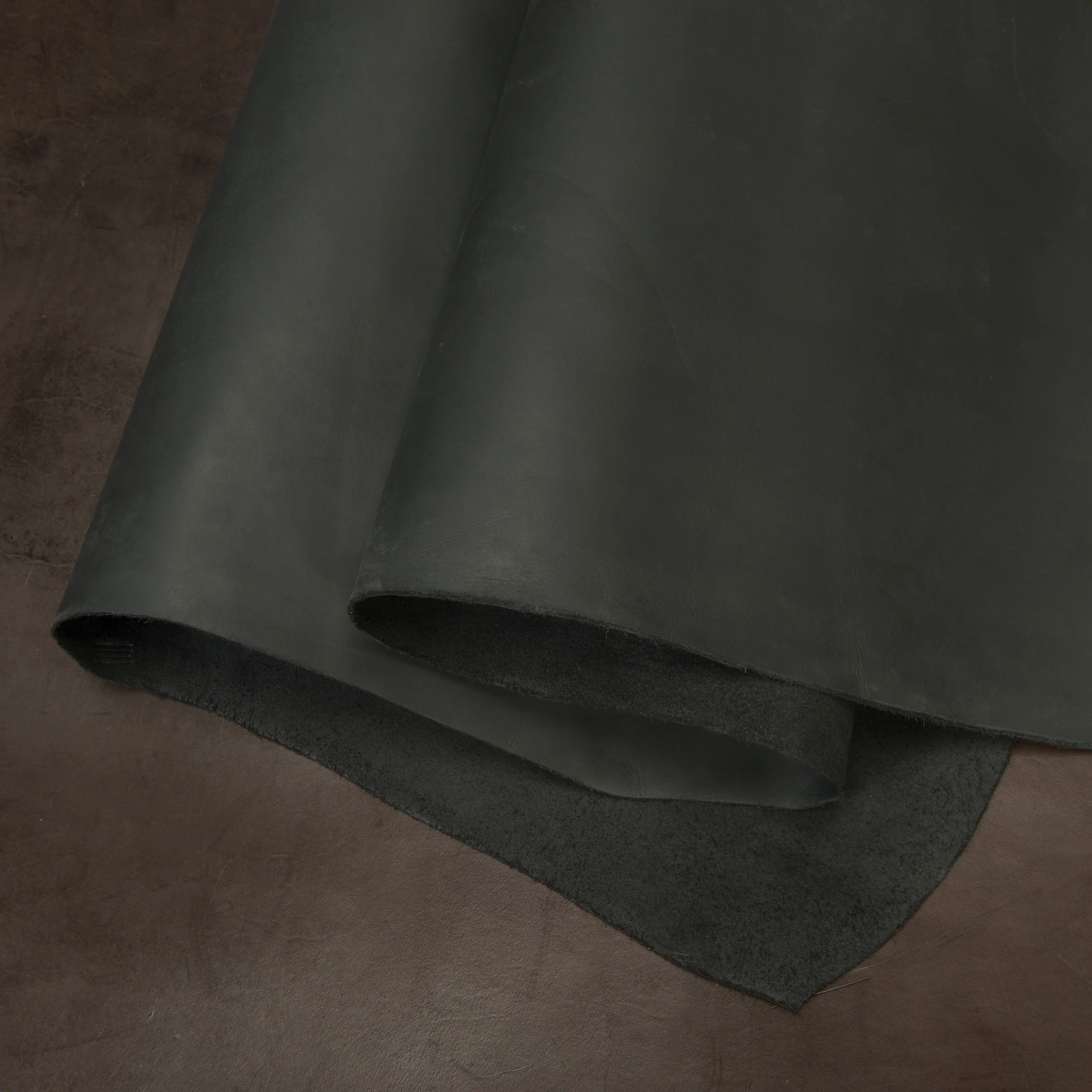 Matte Chrome Tanned Water Buffalo Leather, 5-6 oz.