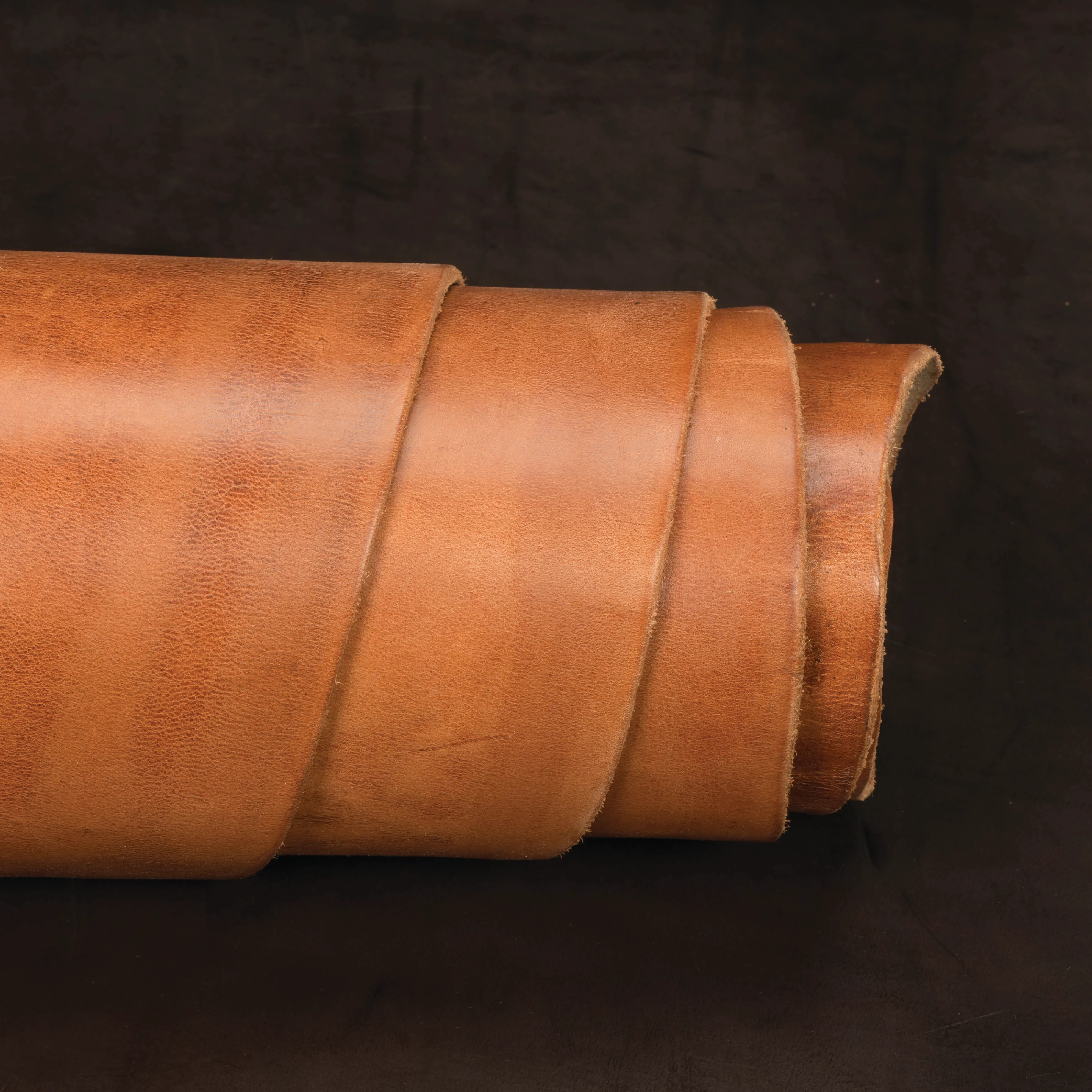 9546-sample-hermann-oak-old-world-russet-harness-leather-1.webp