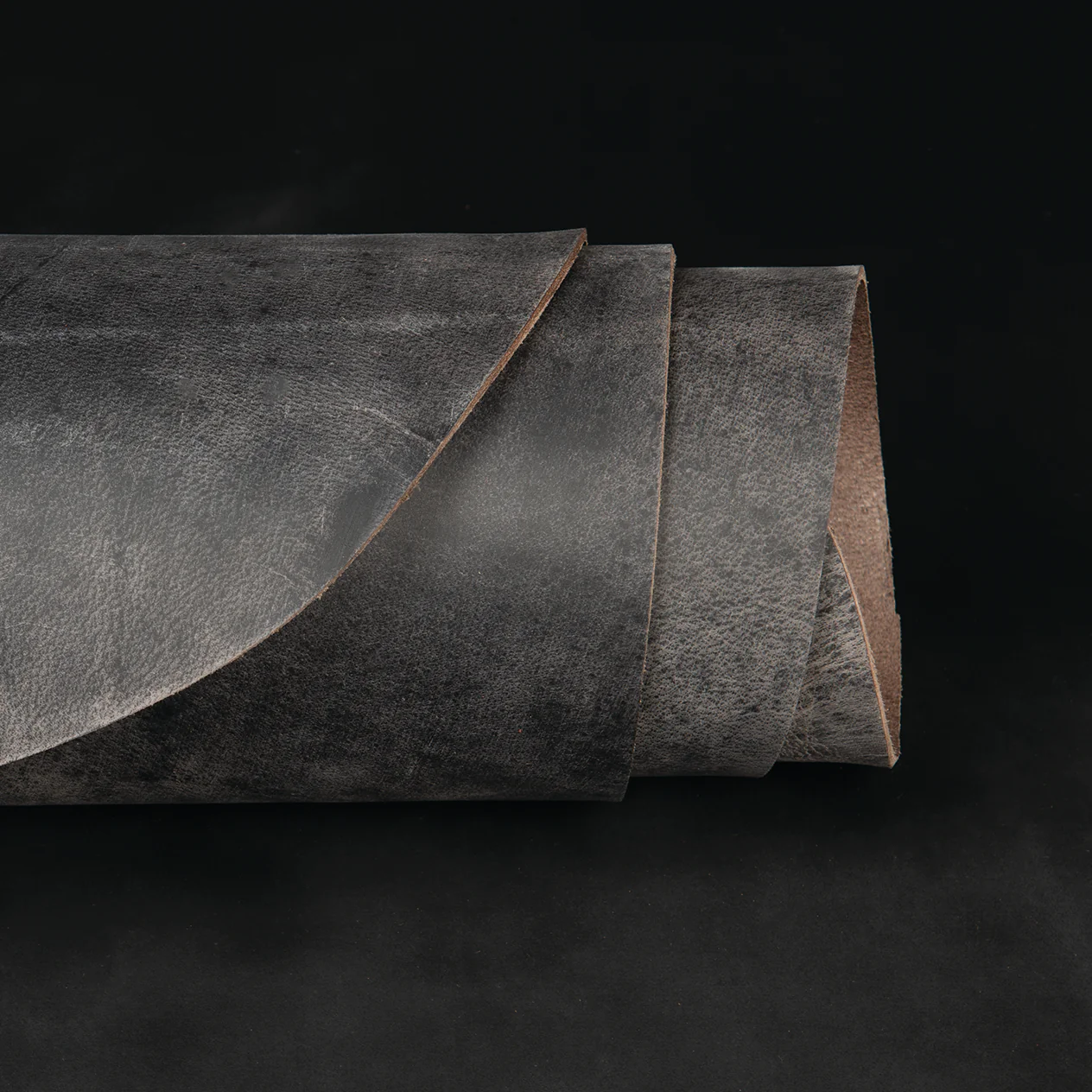 9780-sample-water-buffalo-leather-single-bend-1.webp